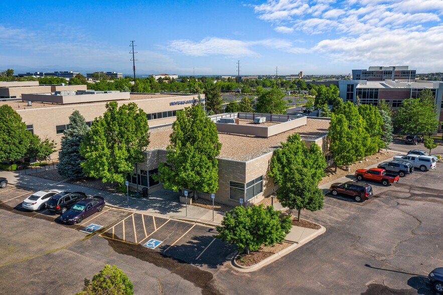 9092 S Ridgeline Blvd, Highlands Ranch, CO à vendre - Photo de l’immeuble – Image 2 sur 10