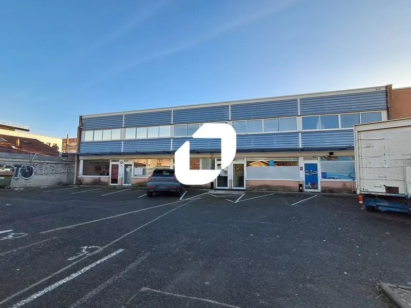 Bureau dans Lormont à vendre Photo de l’immeuble– Image 1 sur 13