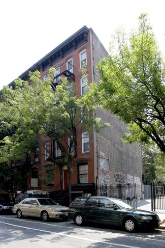 Plus de détails pour 35 E 1st St, New York, NY - Bureau/Local commercial à louer