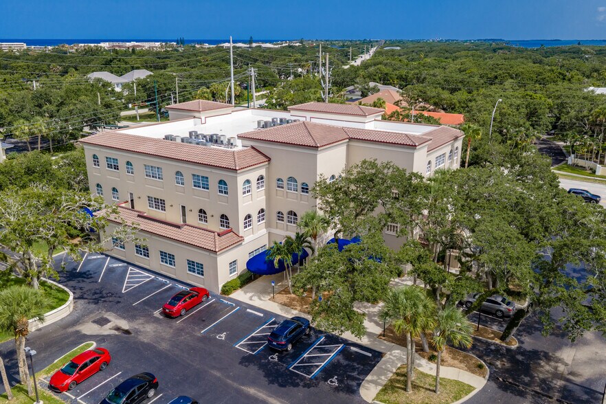 1701 Highway A1A, Vero Beach, FL à louer - Photo de l’immeuble – Image 3 sur 18