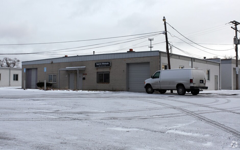 2086-2088 E 10 Mile Rd, Warren, MI à vendre - Photo de l’immeuble – Image 3 sur 3