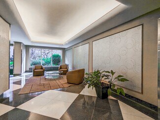 Plus de détails pour 30 W 60th St, New York, NY - Bureau à louer