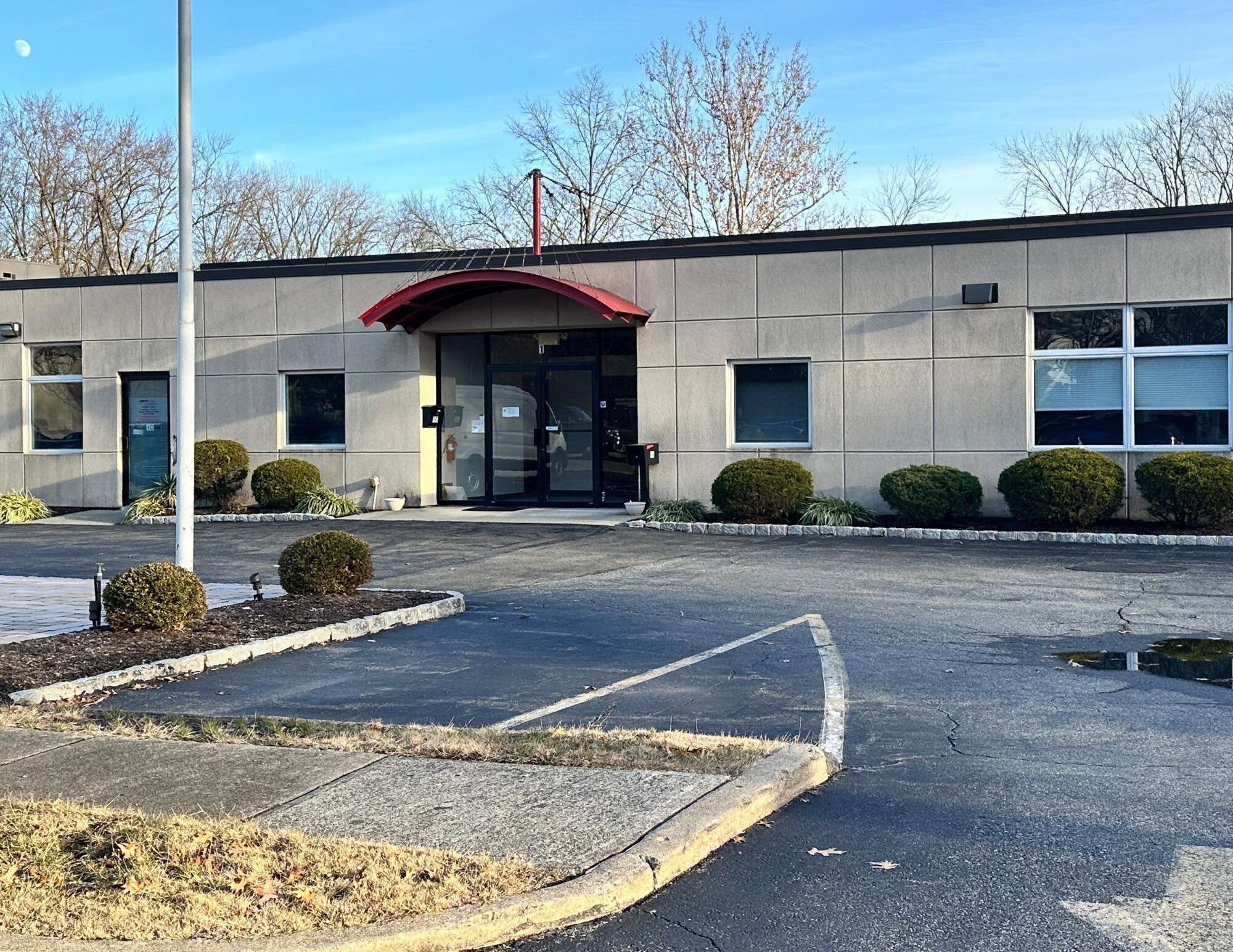 1-37 Rockland Park Ave, Tappan, NY à louer Photo de l’immeuble– Image 1 sur 5