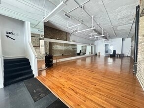 1654 W Chicago Ave, Chicago, IL à vendre Photo intérieure– Image 2 sur 10
