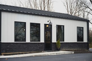 Plus de détails pour 4430 W Jonathan Moore Pike, Columbus, IN - Bureau/Local commercial à louer