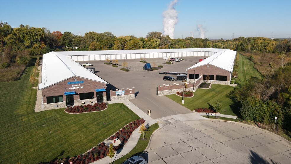 1031 Baker Dr, Monroe, OH à louer - Photo de l’immeuble – Image 2 sur 5
