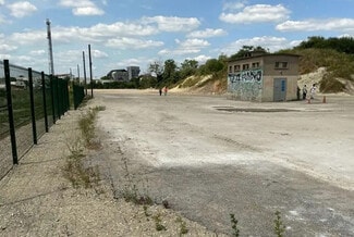 Plus de détails pour Terrain à louer