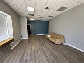 4519-4523 N Milwaukee Ave, Chicago, IL à louer Photo de l’immeuble– Image 1 sur 18