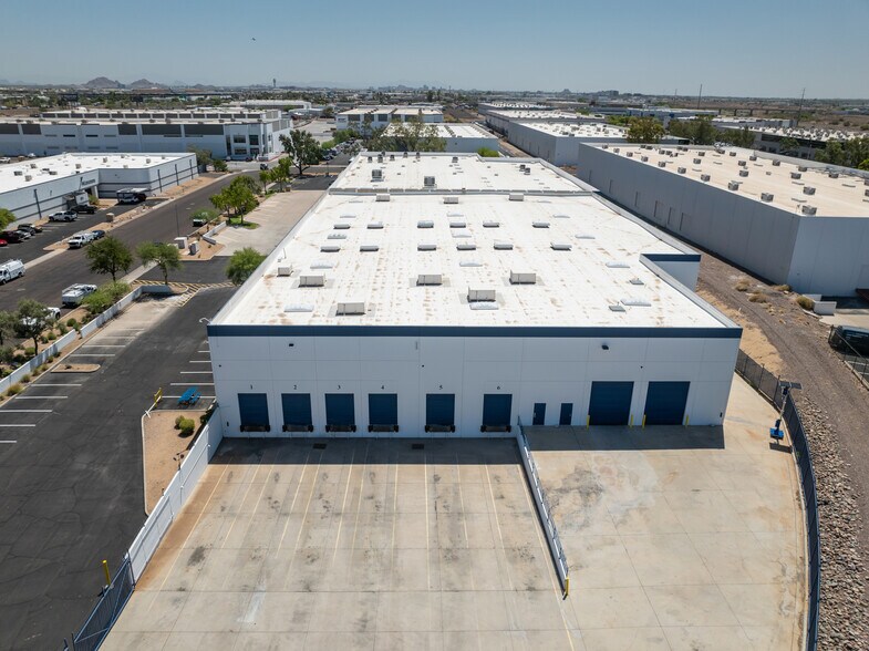 2434 S 10th St, Phoenix, AZ à louer - Photo de l’immeuble – Image 2 sur 10