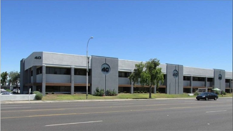 40 W Baseline Rd, Tempe, AZ à louer - Photo de l’immeuble – Image 1 sur 7