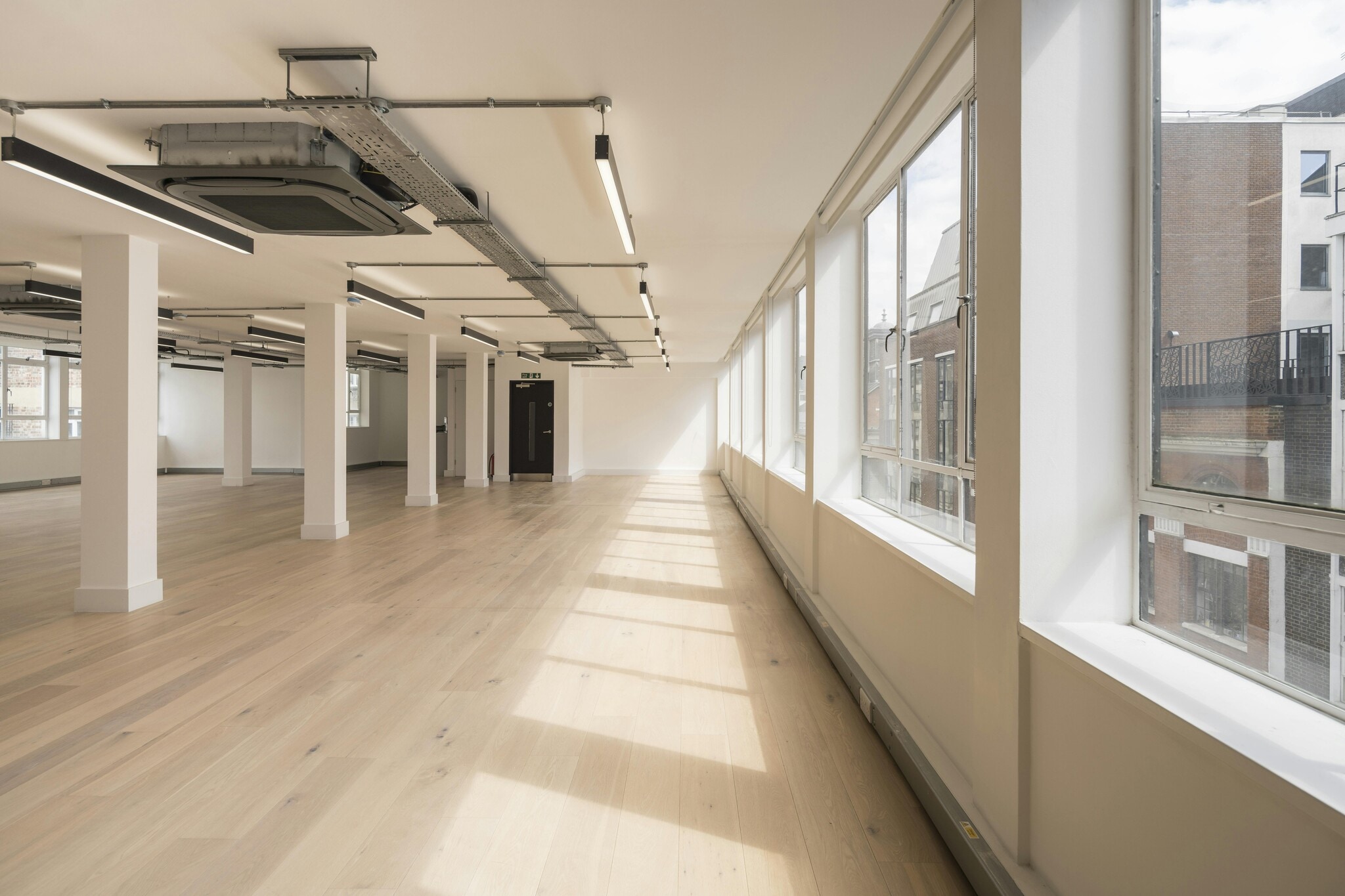 26-29 St Cross St, Londres à louer Photo de l’immeuble– Image 1 sur 11