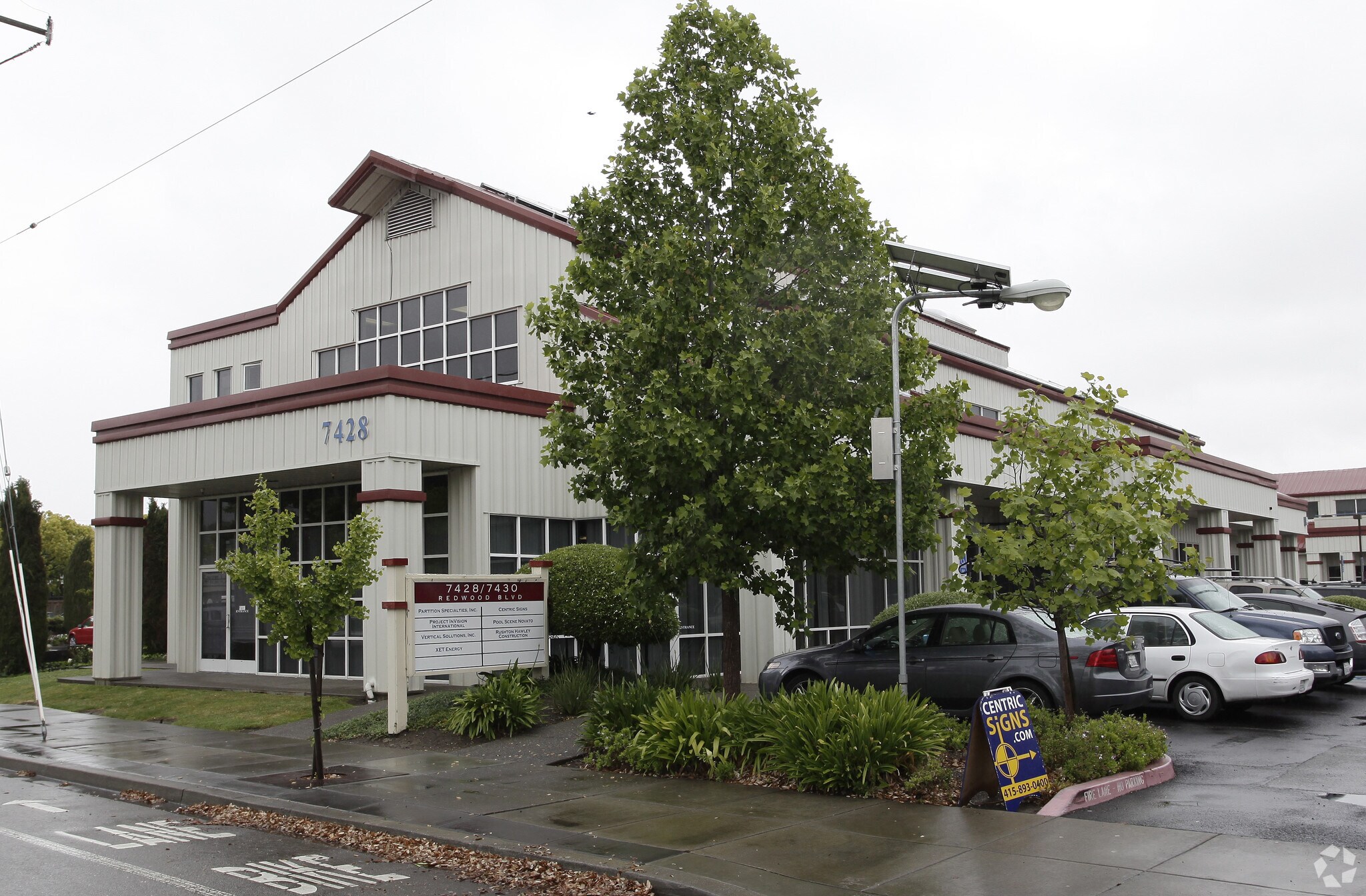7428 Redwood Blvd, Novato, CA à louer Photo principale– Image 1 sur 11
