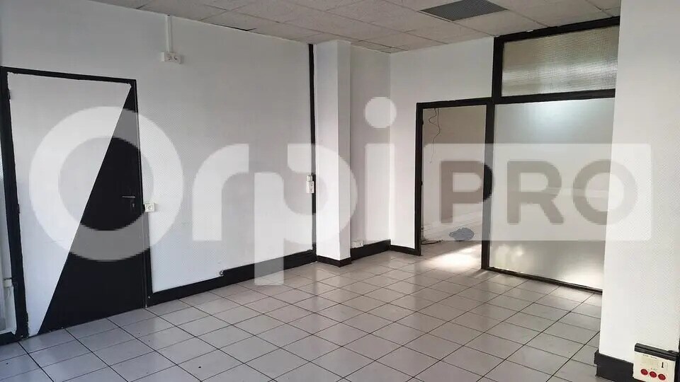 Local commercial dans Saint-Nazaire à louer - Photo intérieure – Image 2 sur 4