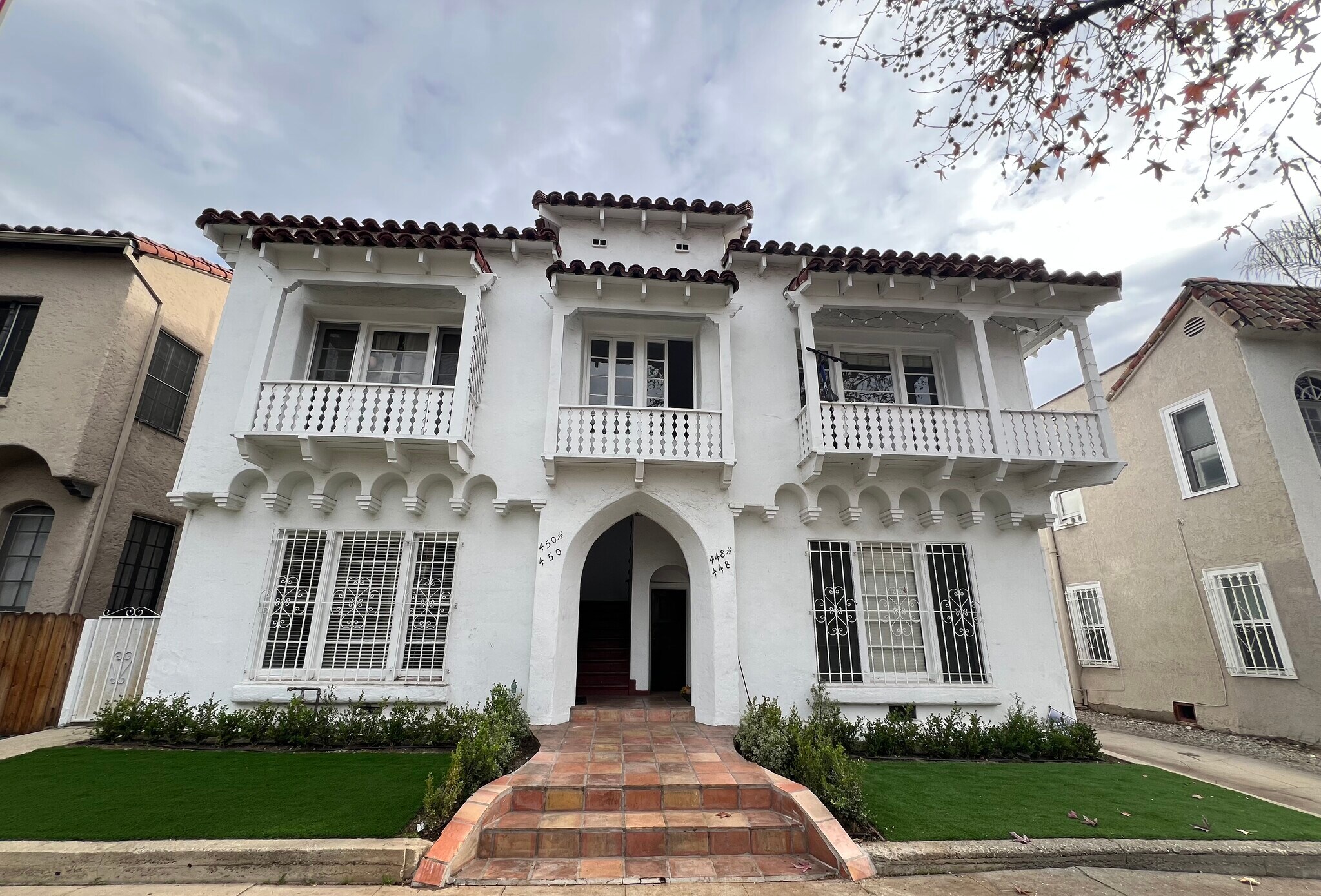 448 N Orange Grove Ave, Los Angeles, CA à vendre Photo de l’immeuble– Image 1 sur 23