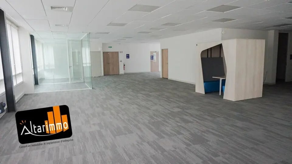 Bureau dans Chartres à louer - Photo de l’immeuble – Image 3 sur 5