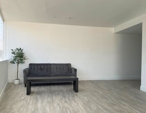 1435 S La Cienega Blvd, Los Angeles, CA à louer Photo intérieure– Image 1 sur 8