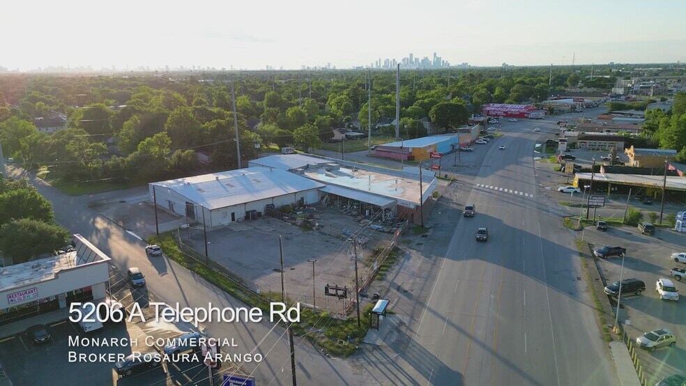5206 Telephone Rd, Houston, TX à louer - Vidéo sur l’annonce professionnelle – Image 2 sur 15