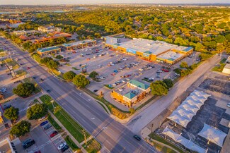 Plus de détails pour 2101-2151 N Collins St, Arlington, TX - Local commercial à louer