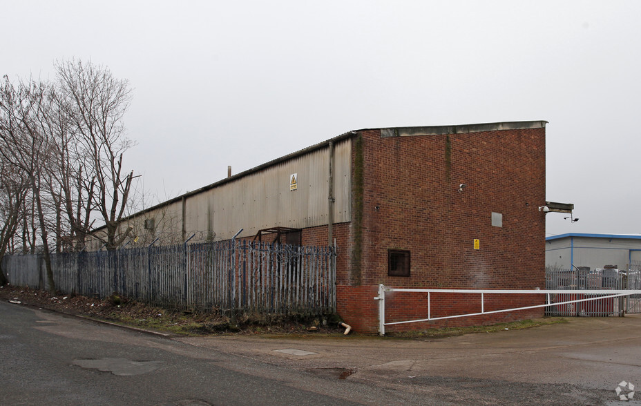 Overend Rd, Cradley Heath à vendre - Photo de l’immeuble – Image 2 sur 5