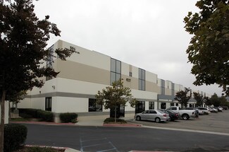 Plus de détails pour 800 N Twin Oaks Valley Rd, San Marcos, CA - Industriel/Logistique à louer