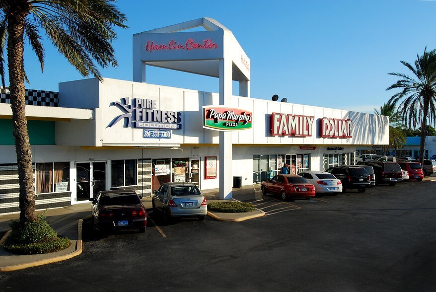 3800-4060 S Staples St, Corpus Christi, TX à louer - Photo de l’immeuble – Image 2 sur 11