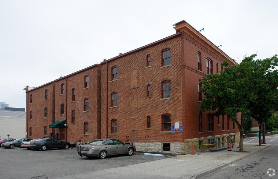 341-345 S 3rd St, Columbus, OH à vendre - Photo de l’immeuble – Image 3 sur 16