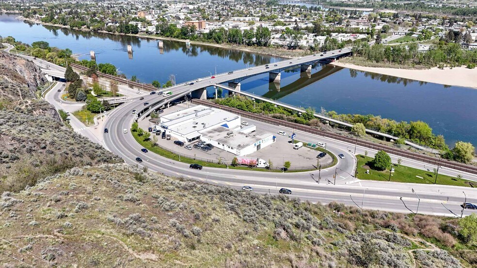 431 Victoria St W, Kamloops, BC à louer - Photo de l’immeuble – Image 3 sur 18