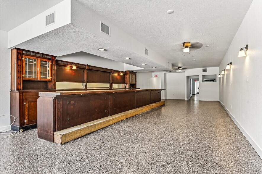 1453 20th St, Vero Beach, FL à louer - Photo de l’immeuble – Image 2 sur 29