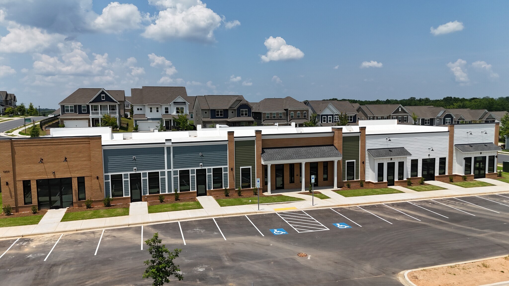 1250 Hubert Graham Way, Fort Mill, SC à vendre Photo de l’immeuble– Image 1 sur 7