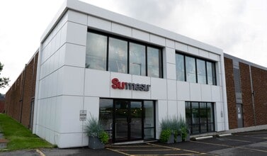 2299 Boul Du Versant-Nord, Québec, QC à louer Photo de l’immeuble– Image 2 sur 2