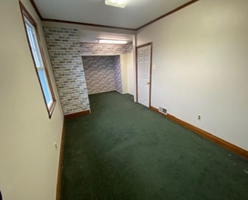 130 N La Grange Rd, La Grange, IL à louer Photo intérieure– Image 1 sur 3