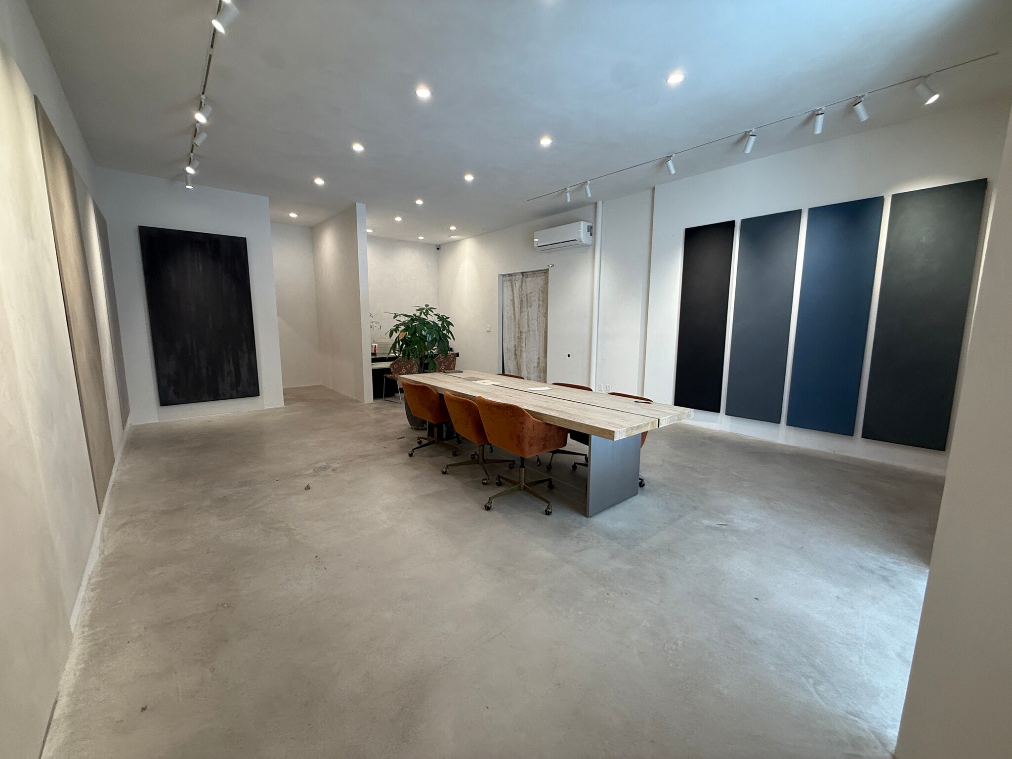 2075-2097 Laguna Canyon Rd, Laguna Beach, CA à louer Photo intérieure– Image 1 sur 12