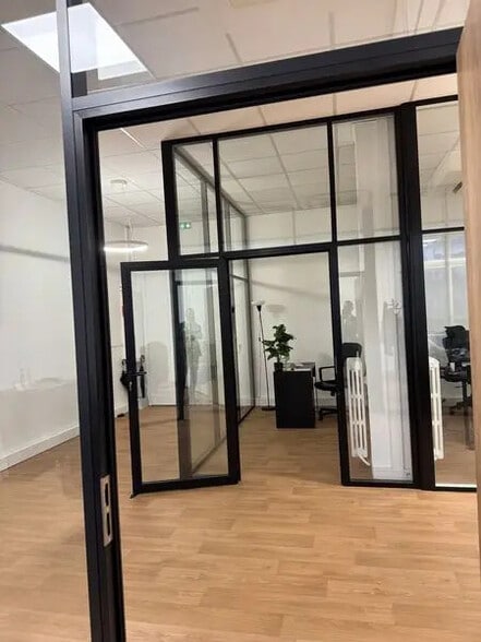 59 Rue De Ponthieu, Paris à louer - Photo intérieure – Image 3 sur 8