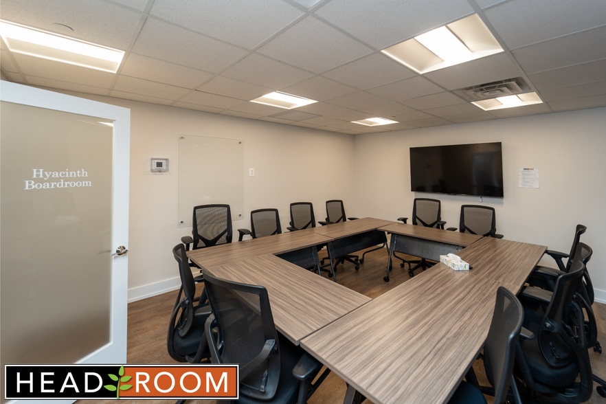 230 Sugartown Rd, Wayne, PA à louer - Photo intérieure – Image 3 sur 26