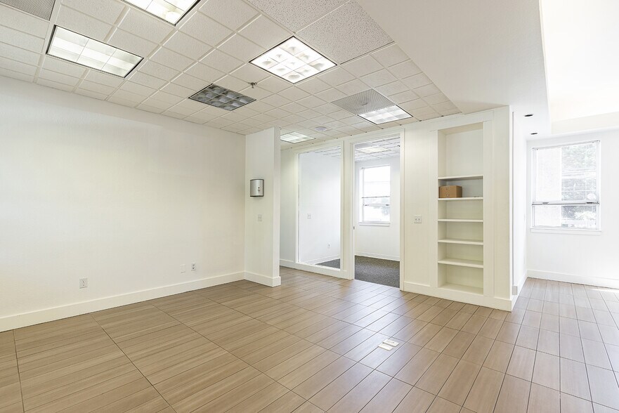 7300 Healdsburg Ave, Sebastopol, CA à louer - Photo de l’immeuble – Image 2 sur 81
