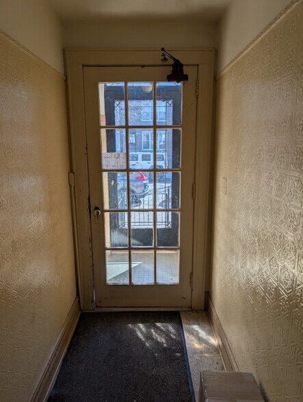 3026 49th St, Long Island City, NY à vendre - Photo de l’immeuble – Image 2 sur 9