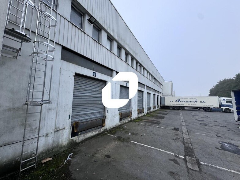 456 Rue De La Louvière, Fretin à louer - Photo de l’immeuble – Image 3 sur 17