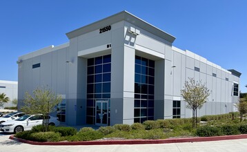 21550 Van Buren Blvd, Riverside, CA à louer Photo de l’immeuble– Image 1 sur 6