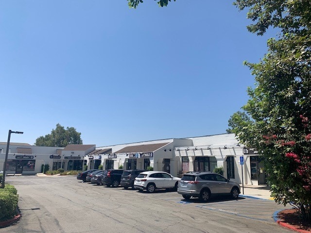 Archibald Ave, Rancho Cucamonga, CA à louer - Photo de l’immeuble – Image 3 sur 4