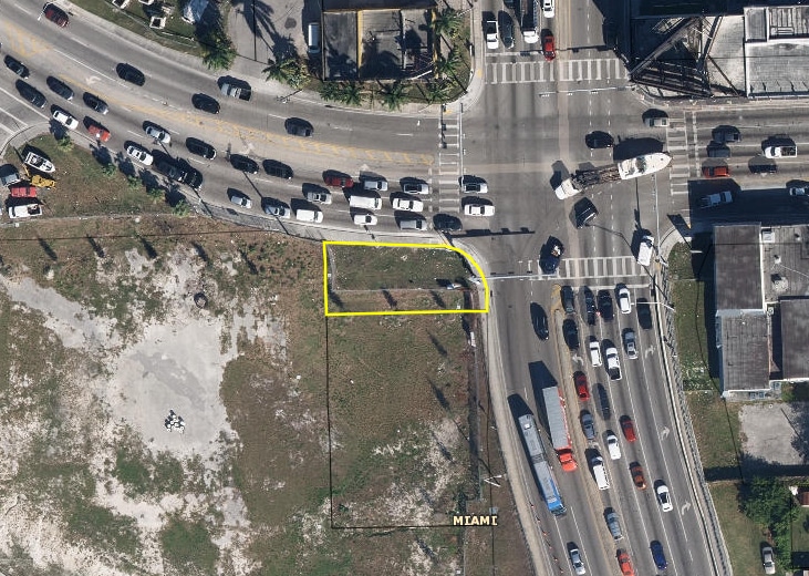 Miami River Opportunity portefeuille de 3 biens à vendre sur LoopNet.fr - Photo principale – Image 1 sur 1