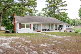 Plus de détails pour 100-102 Twin Acres Dr, Fayetteville, NC - Logement à vendre