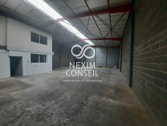 Plus de détails pour Industriel/Logistique à louer