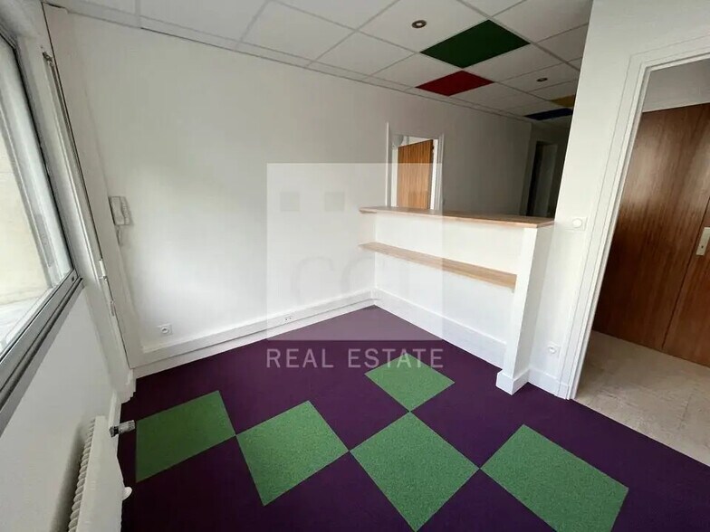 Bureau dans Lyon à louer - Photo de l’immeuble – Image 2 sur 12