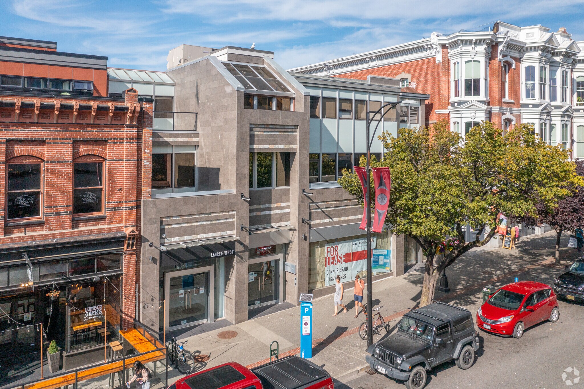 546 Yates St, Victoria, BC à louer Photo principale– Image 1 sur 6
