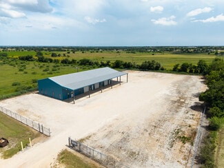 Plus de détails pour 945 Huser Blvd, Schulenburg, TX - Industriel/Logistique à louer