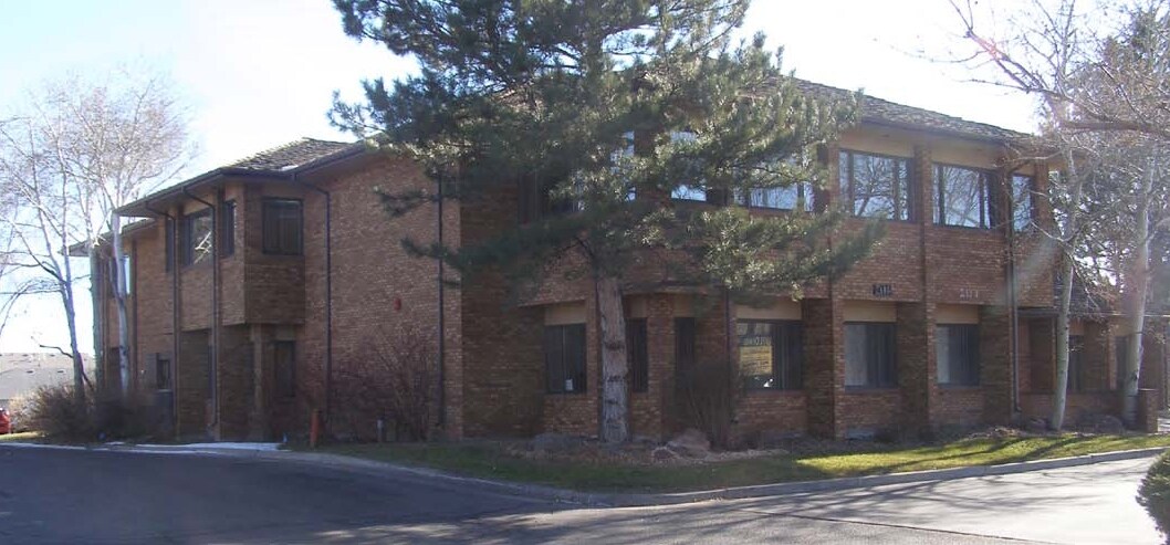 2114 N Lincoln Ave, Loveland, CO à louer Photo de l’immeuble– Image 1 sur 5