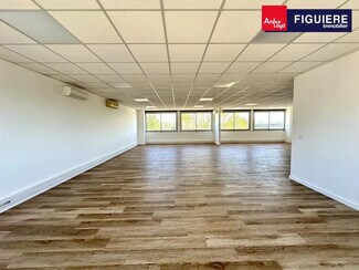 Plus de détails pour 260 Rue René Descartes, Aix-en-Provence - Bureau à louer