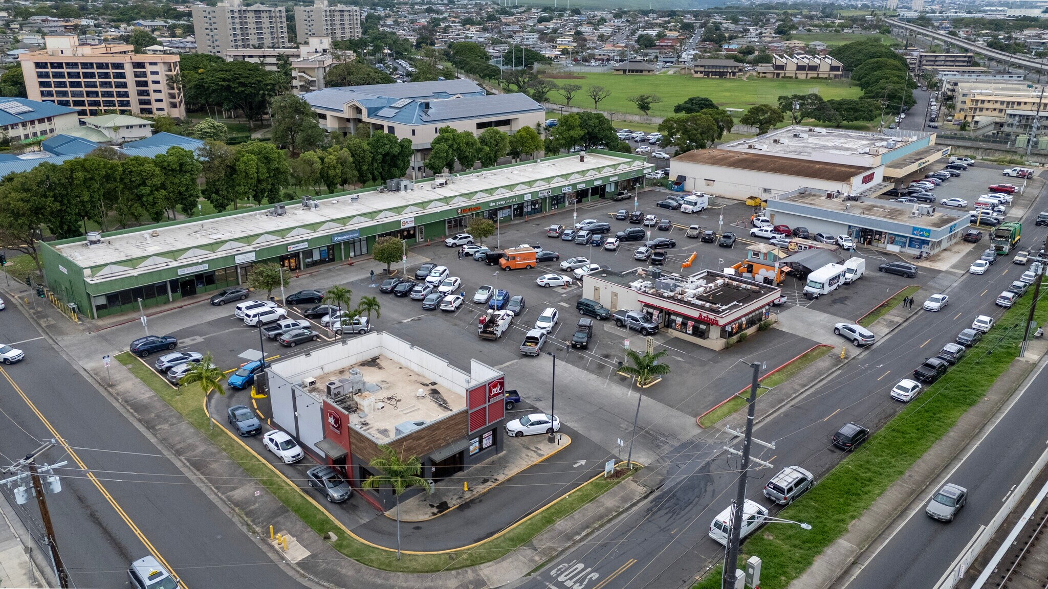94-866 Moloalo St, Waipahu, HI à louer Photo principale– Image 1 sur 7