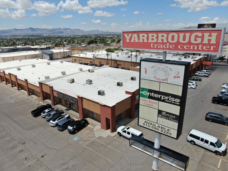 7924-7934 W Gateway Blvd, El Paso, TX à louer - Photo de l’immeuble – Image 2 sur 14