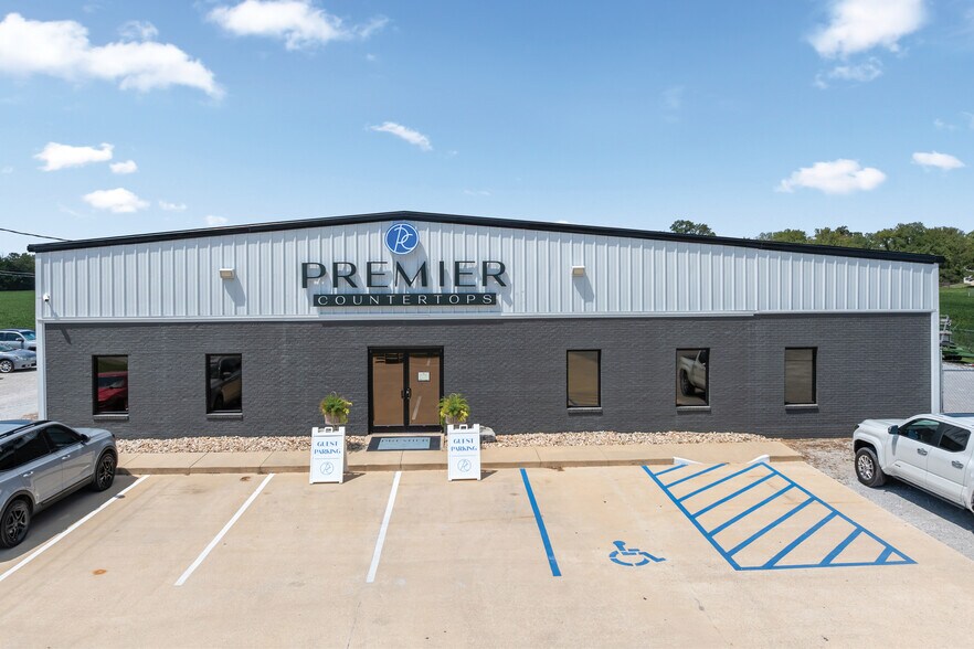 2341 Graham Dr, Tupelo, MS à vendre - Photo de l’immeuble – Image 1 sur 2